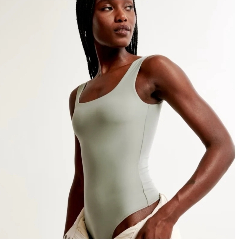 ❤️ NWOT! EXPRESS BODY CONTOUR THONG BODYSUIT, XL